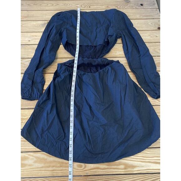 Le Lis Collection Women’s Black Open Back Dress Size Medium - Picture 6 of 8